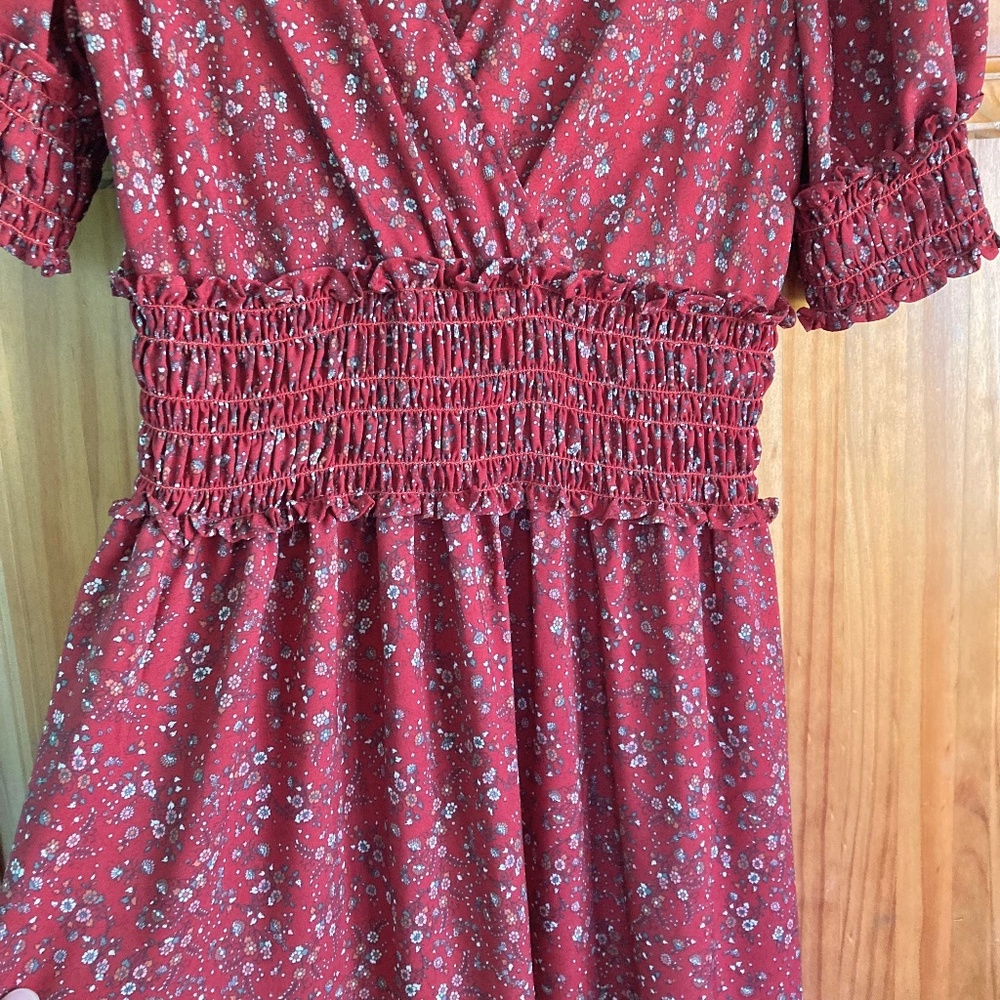 Women’s size small Max Studio red/maroon gently used long floral dress - Picture 2 of 8